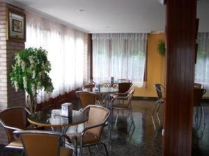 Alemar Hotel 2*