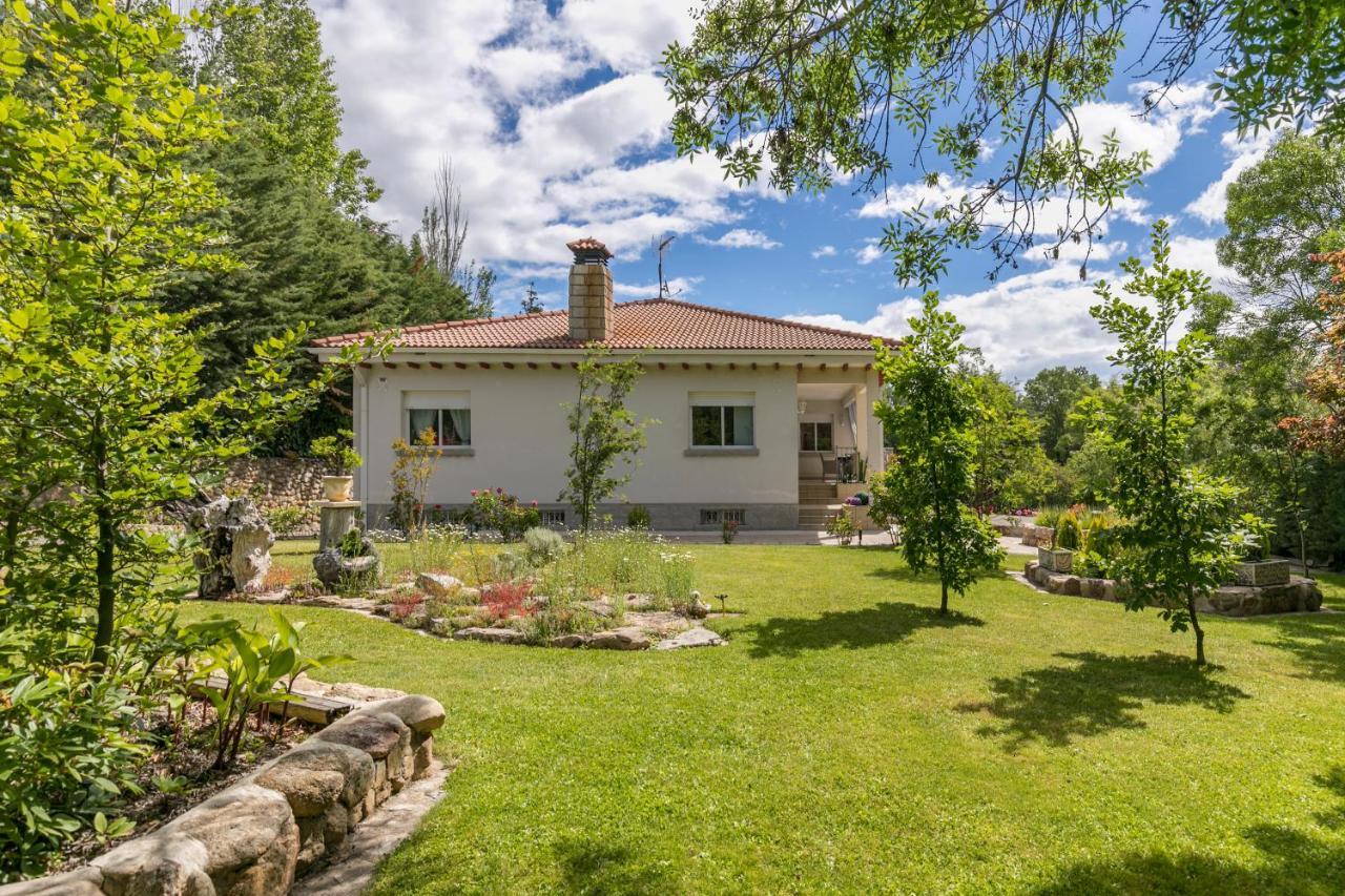 El Jardin De Alameda Holiday home Alameda del Valle