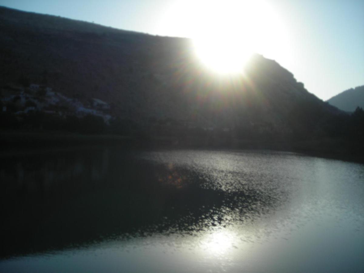 5 Estrellas, Rio Tranquilo 2 *
