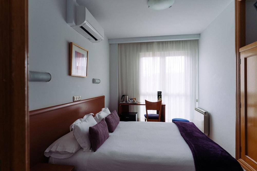 Hotel Rural Tierras Del Cid Quintanaduenas