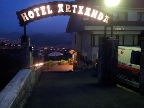 Hotel Artxanda Bilbao, Parking Gratuito En El Exterior Junto Al Hotel (Adults Only)