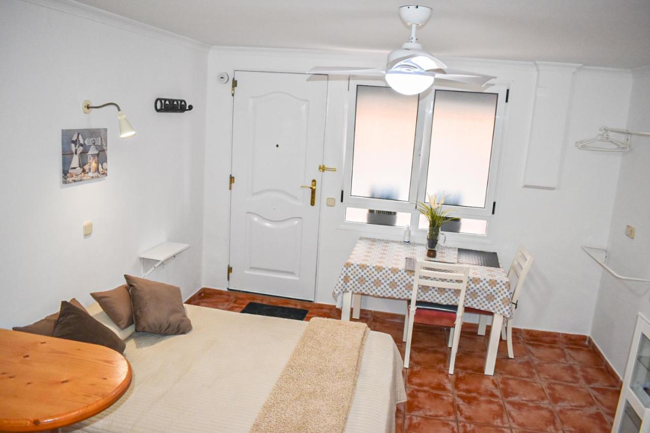 Beachback Airport Lpa Apartment