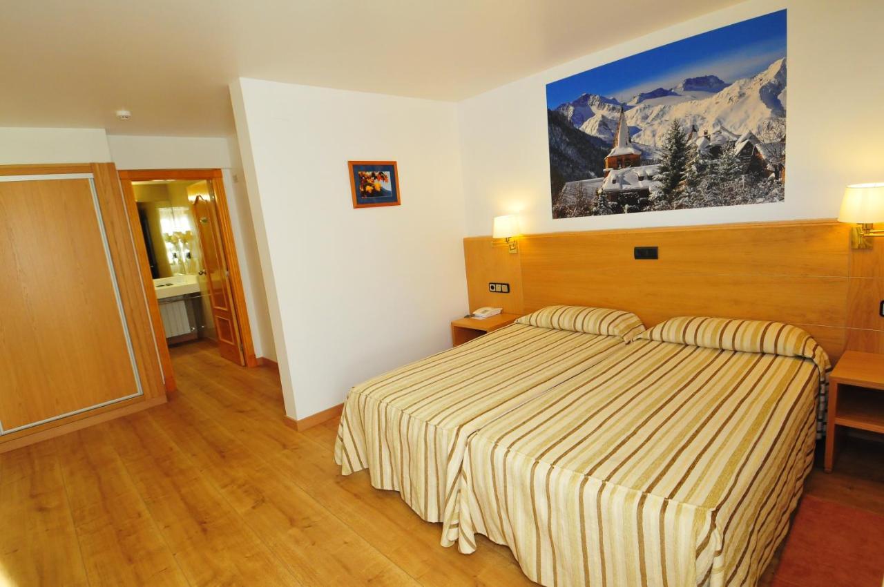 Lacreu Hotel