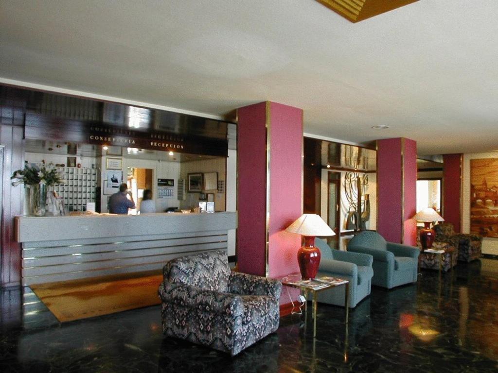 Hotel Rey Sancho Ramirez Somontano Sl