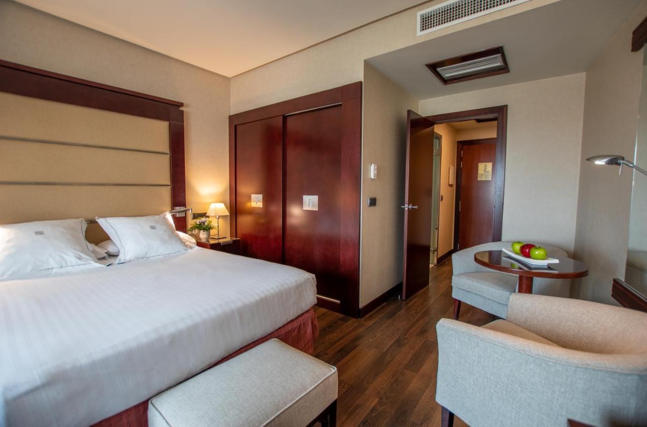 Andalucia Center Hotel