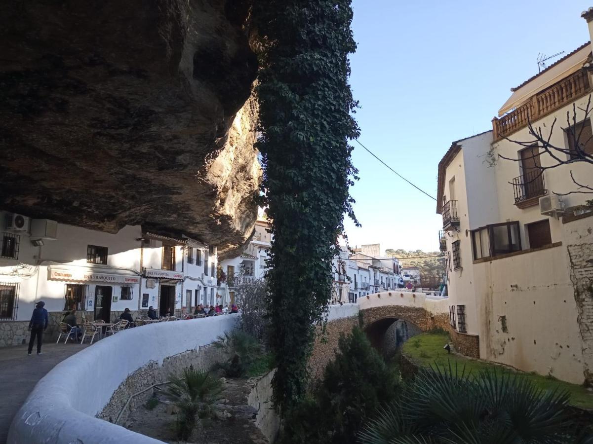 Abril * Setenil De Las Bodegas