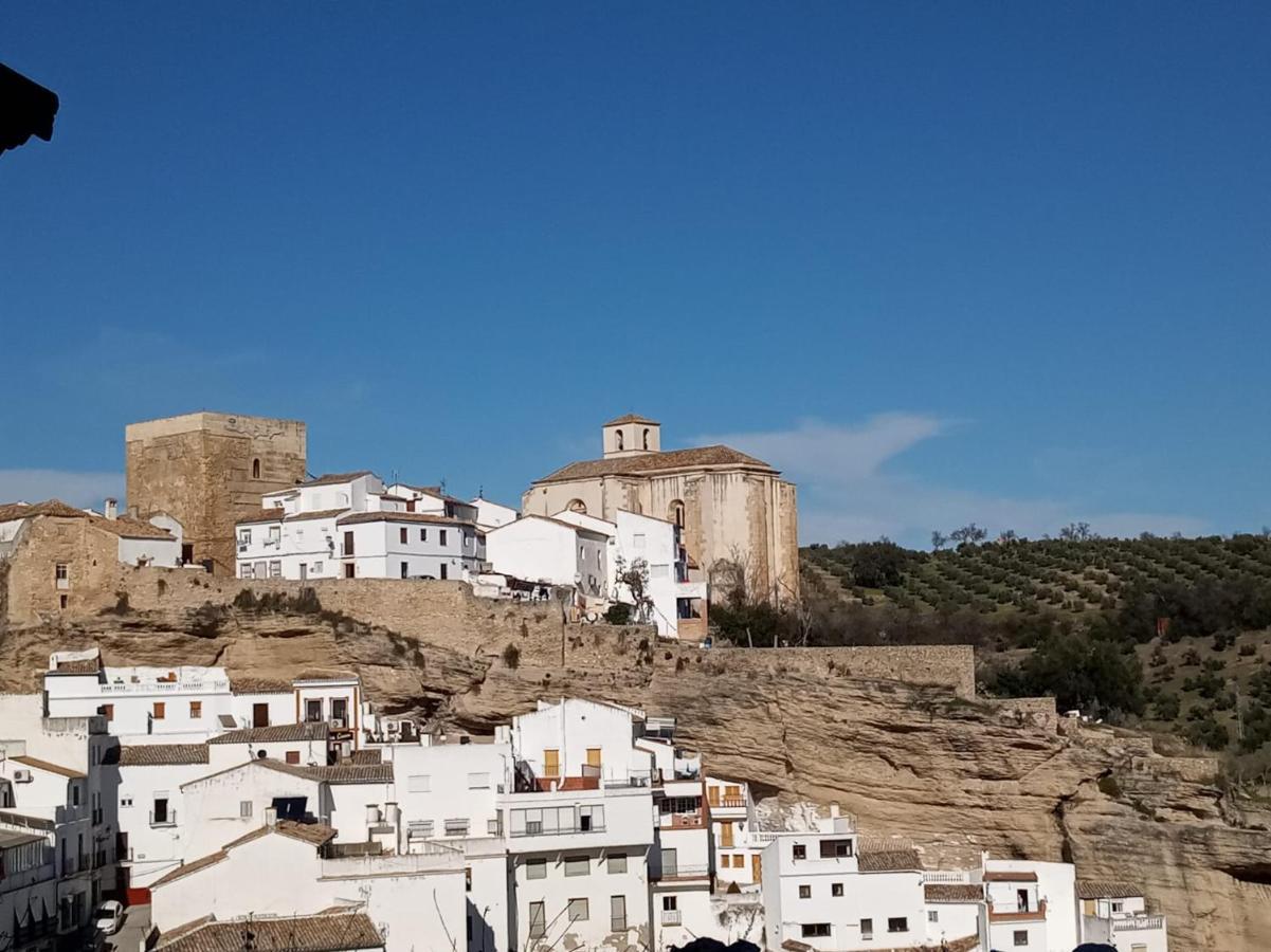 Abril