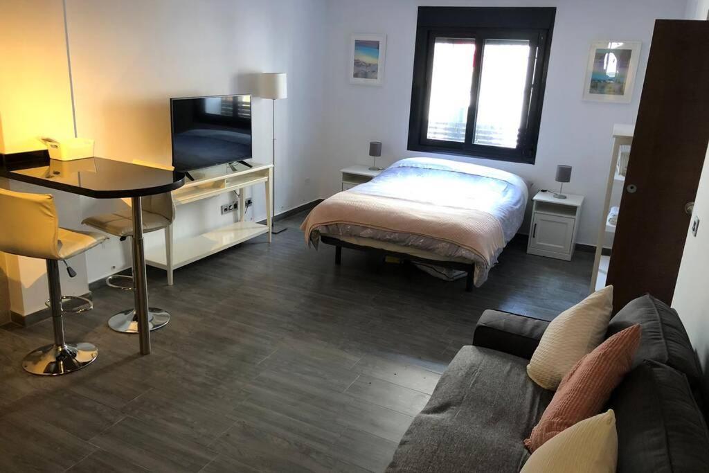 Apartamento 1 Bed In Ardales, Cerca El Caminito Del Rey Y Embalses *