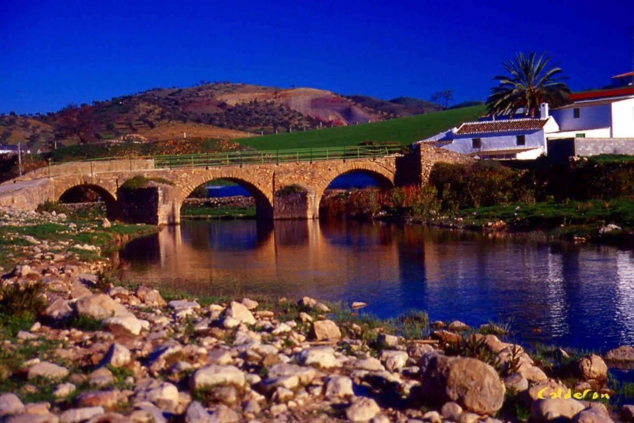 Apartamento 1 Bed In Ardales, Cerca El Caminito Del Rey Y Embalses Ardales