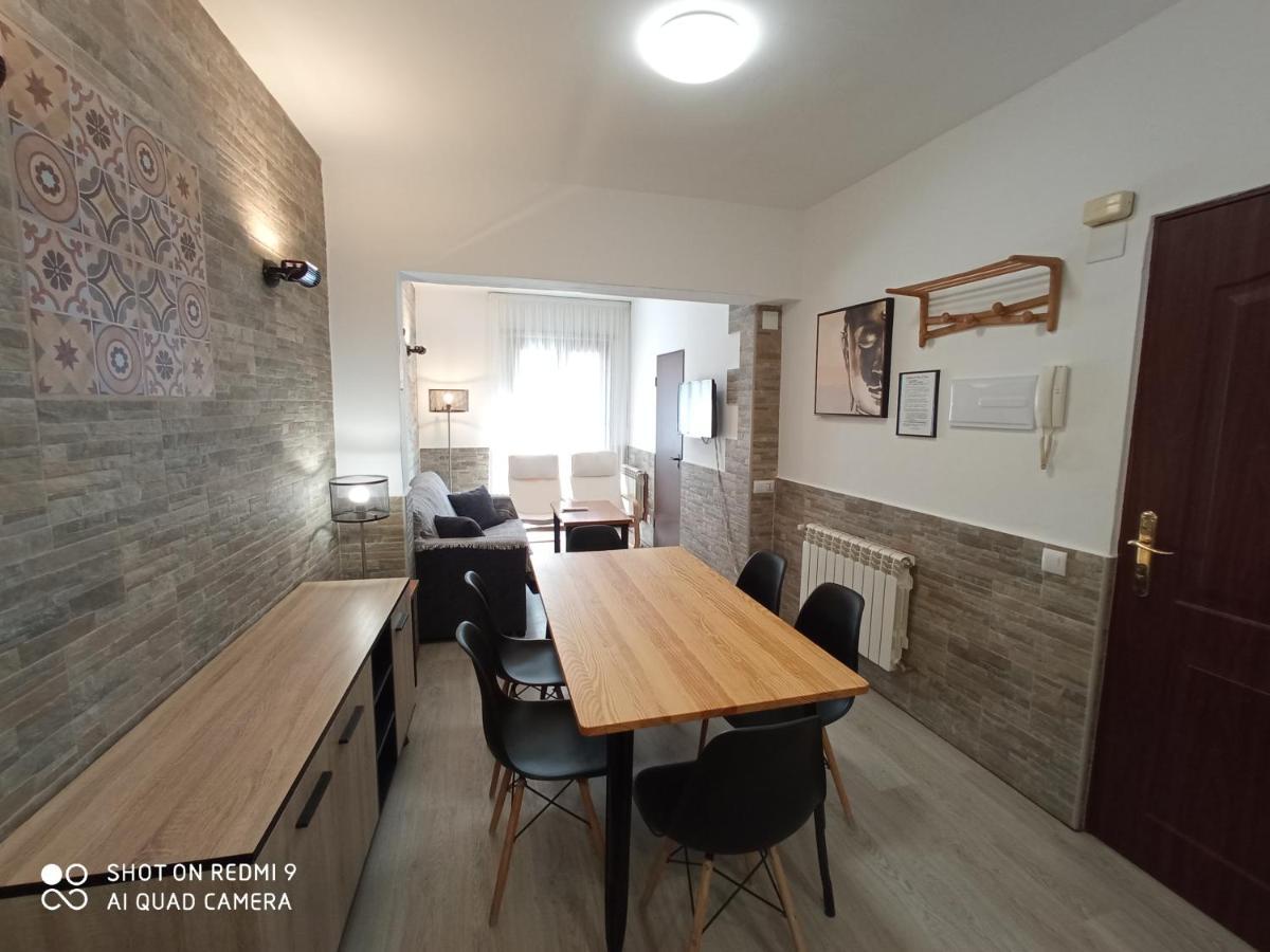 Apartamento La Casona De Con Terrazas Y Patios Individuales Ezcaray