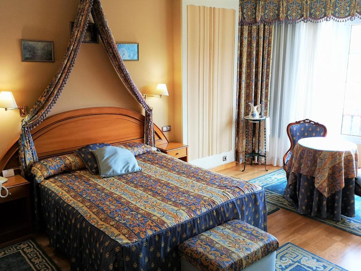 Y Casona El Carmen 3* Perlora