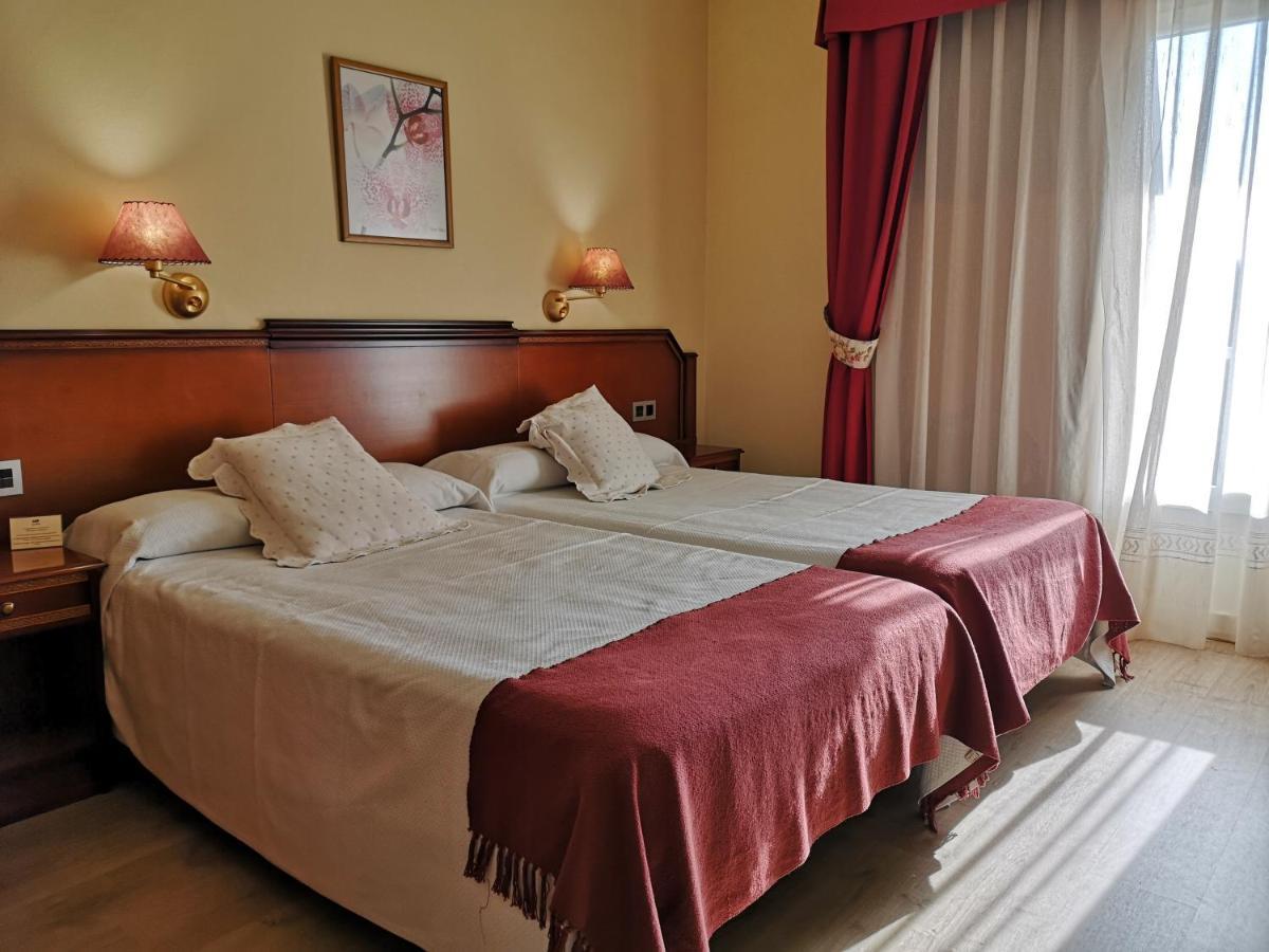 Y Casona El Carmen Hotel Perlora