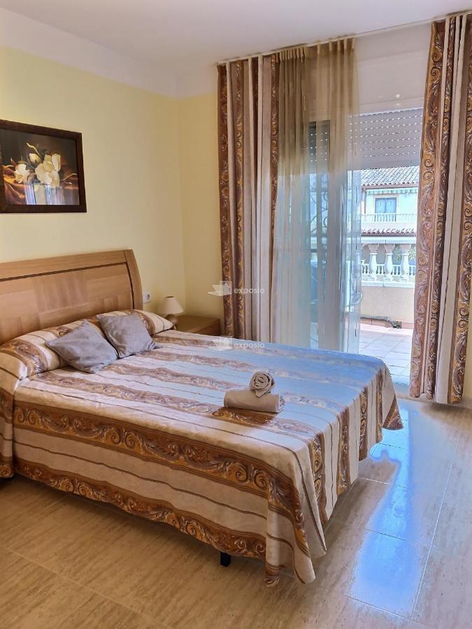 Los Monteros Holiday home *