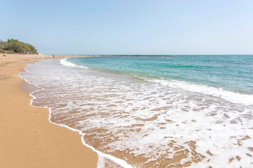Apartamento En Residencial Golf Mar Apartment