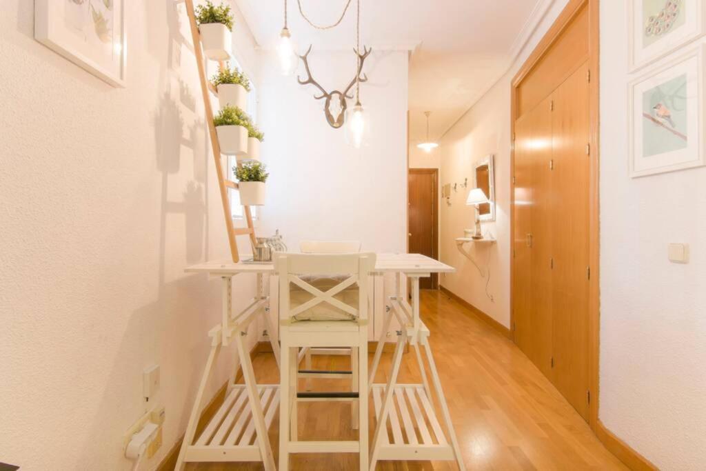 Cómodo Y Céntrico Estudio De Lujo En Atocha - Jardín Botánico. Wifi Apartamento Madrid