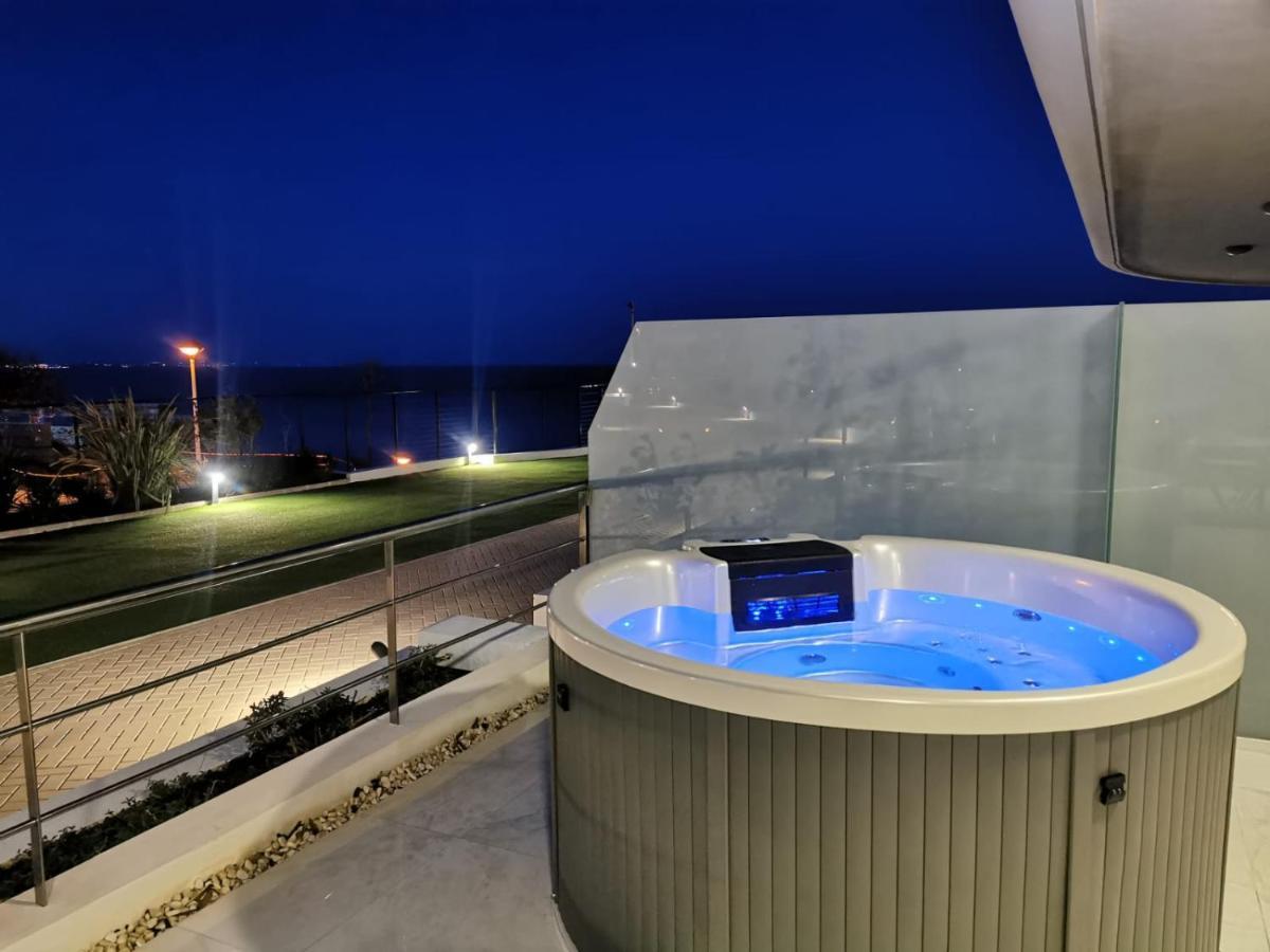 Infinity View, Apartment