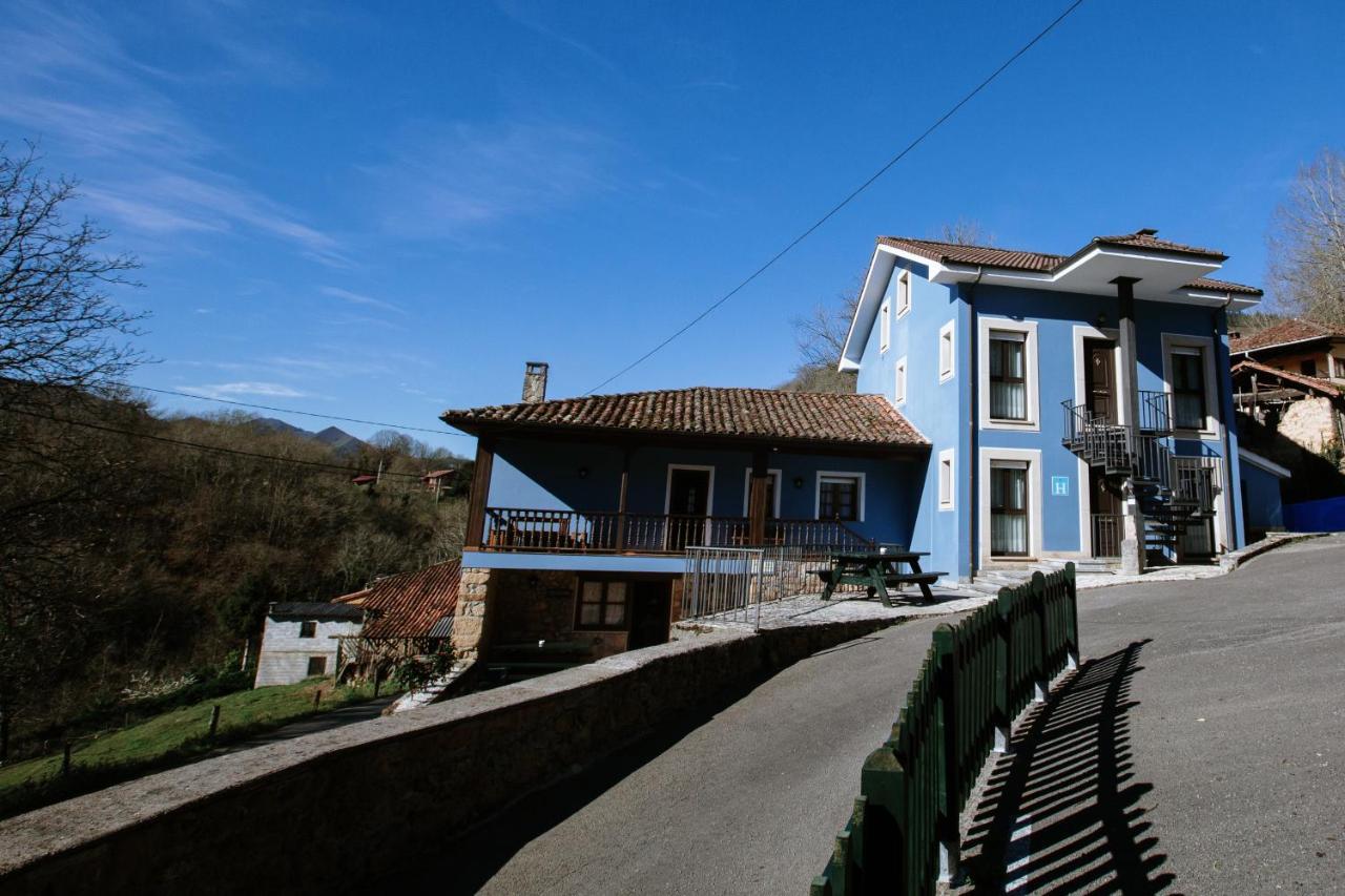 Hotel La Casona De Cardes *