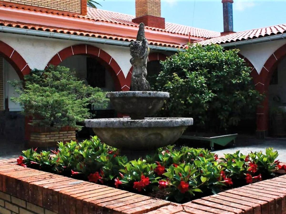 Belvilla By Oyo Hacienda Lugar De Sinde Villa