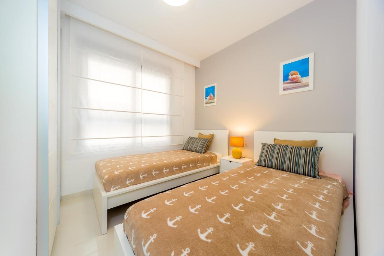 Luxurious 2 Bedroom Near The Apartment Torre de la Horadada