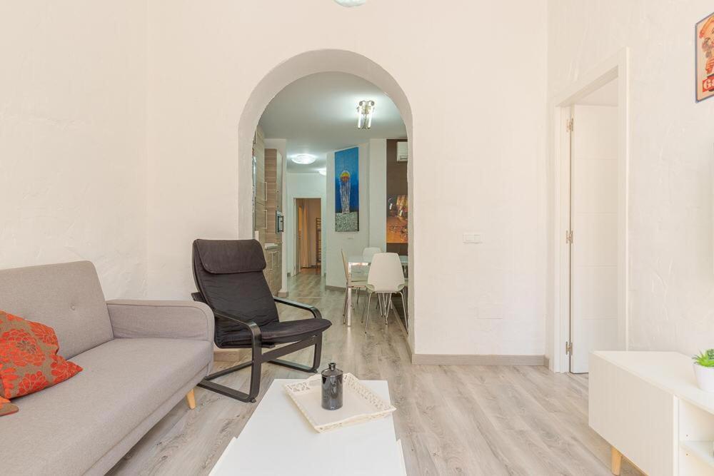 Beautiful Flat With Balcony&wifi In Center *
