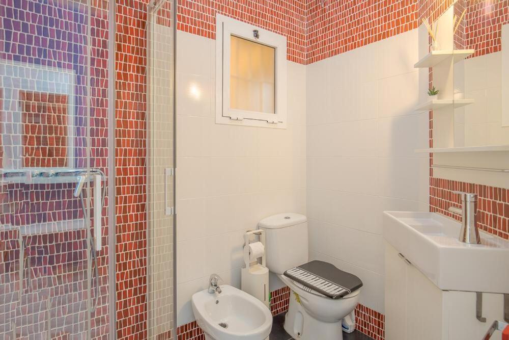 Beautiful Flat With Balcony&wifi In Center *