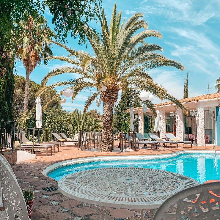 Bed and breakfast Jardines De La Reina Boutique 3*