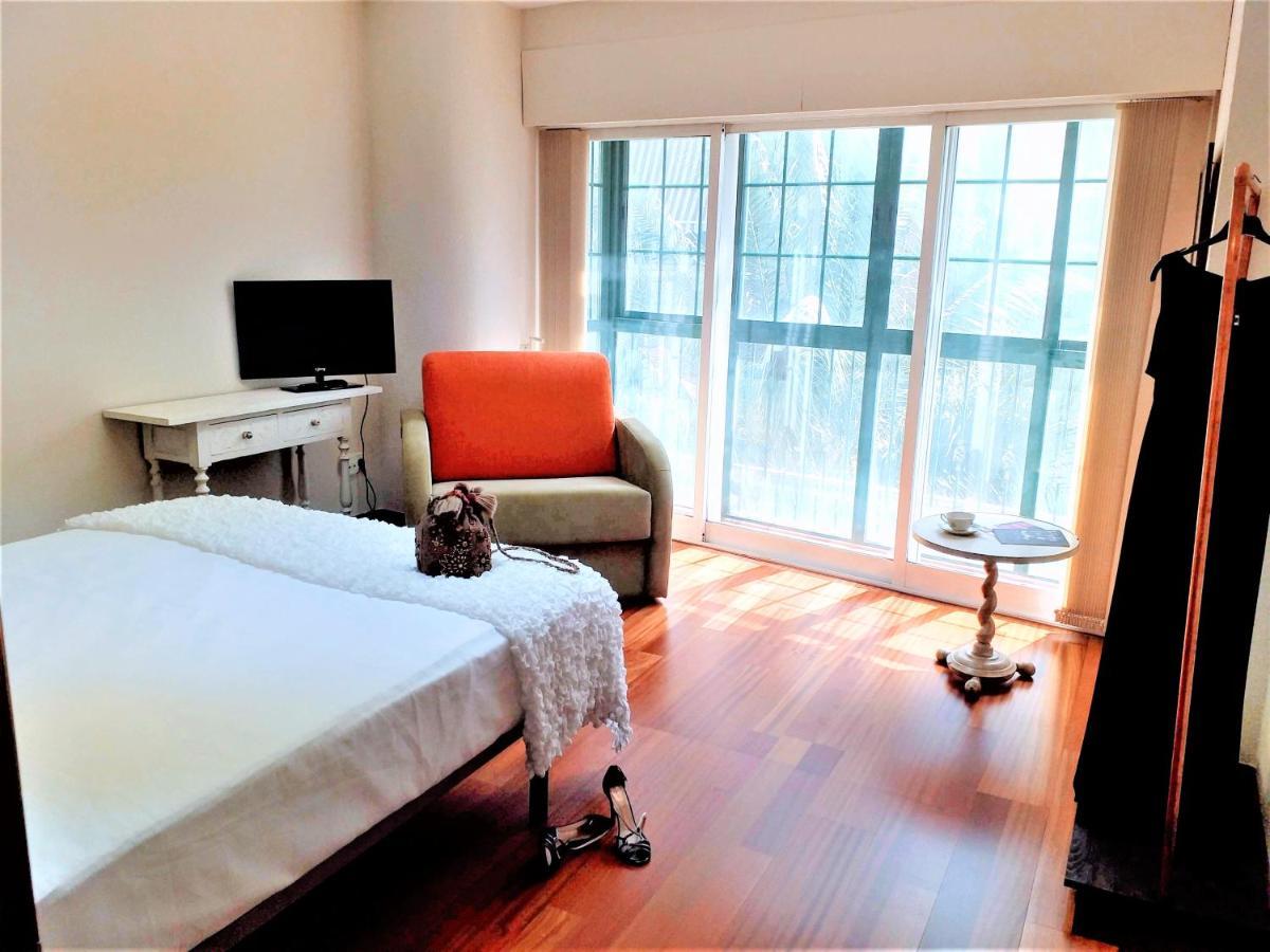 Large With Large And Sunny Terrace - Garden & Outdoor Gym , Center Apartamento *