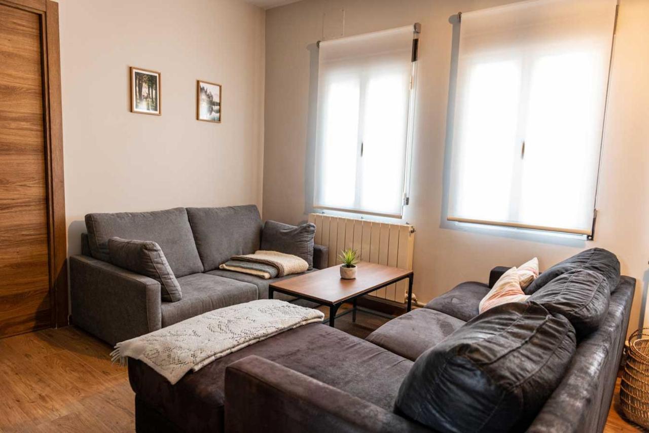 Valsain Con Piscina Y Patio Privado Piscina Abierta La Pradera de Navalhorno