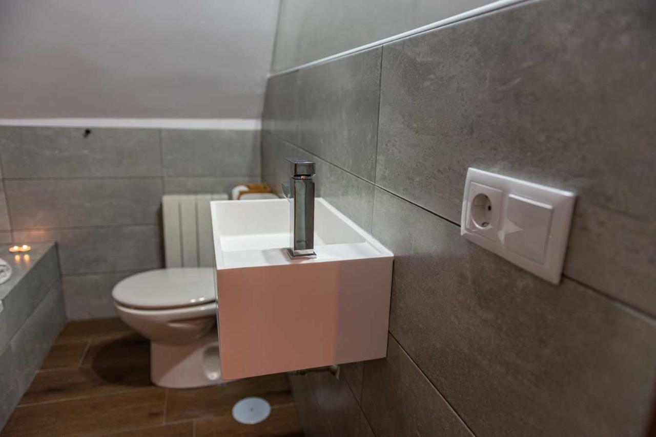 Сasa de vacaciones Valsain Con Piscina Y Patio Privado Piscina Abierta *