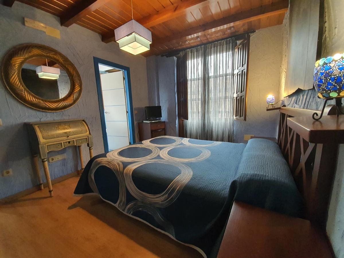 La Casona De *