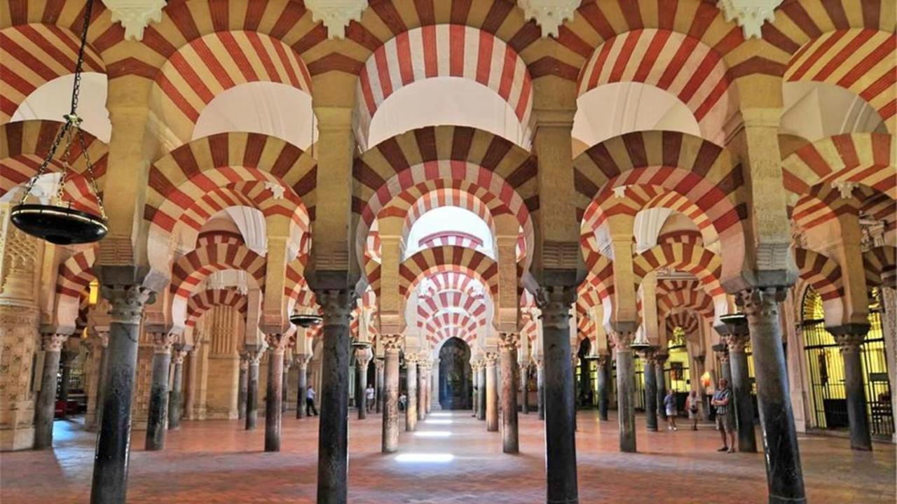 Mezquita De Apartamento *