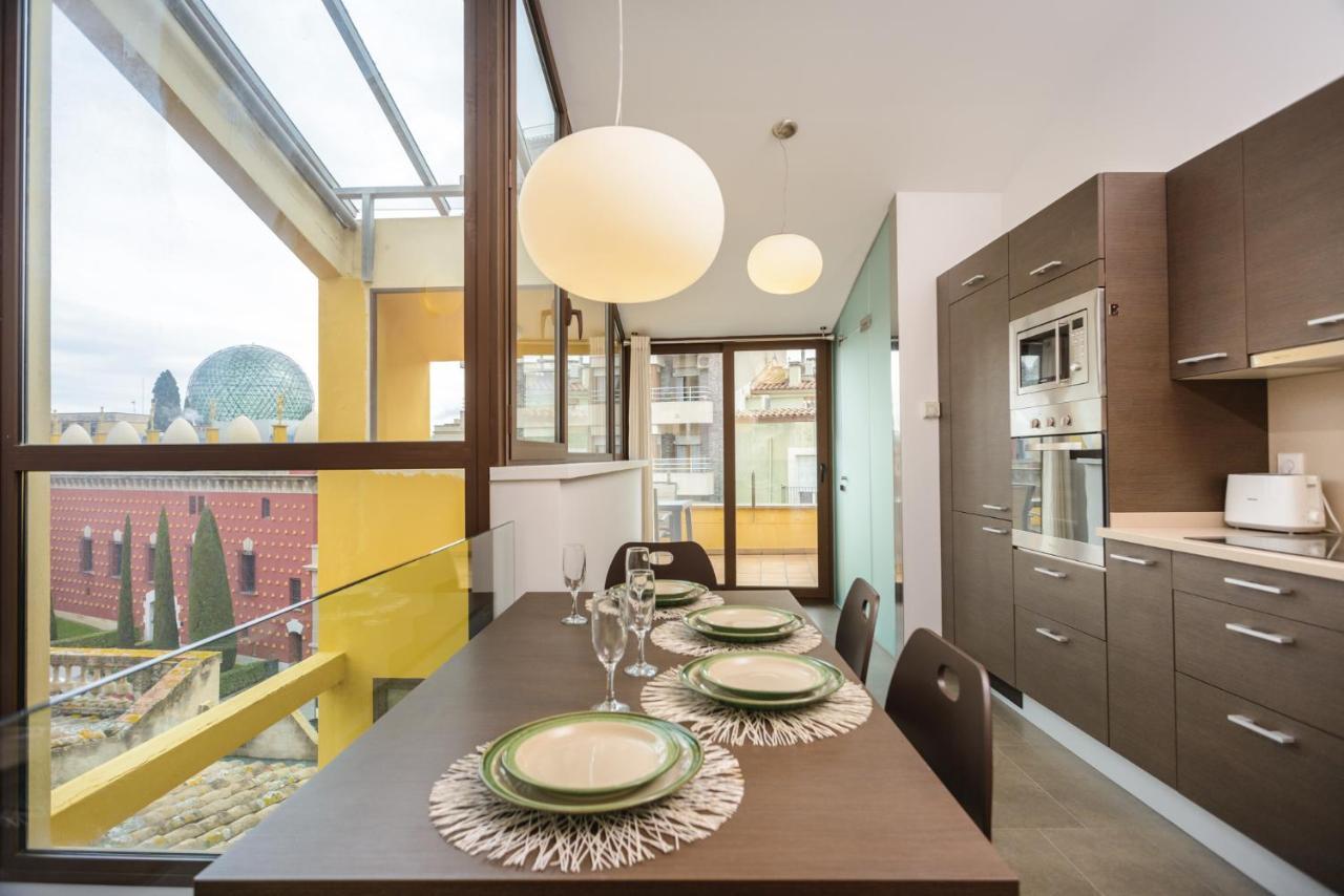 Apartamento ático Enfrente Del Museo Dalí *