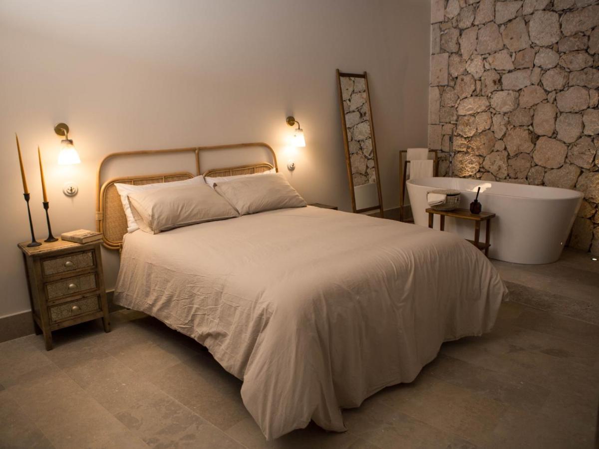 Casas De San Pedro * Hita