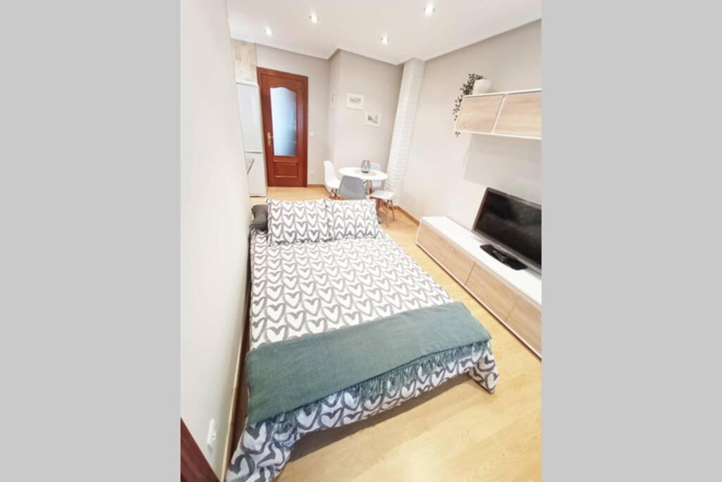 Apartamento Piso Céntrico Con Terraza. *