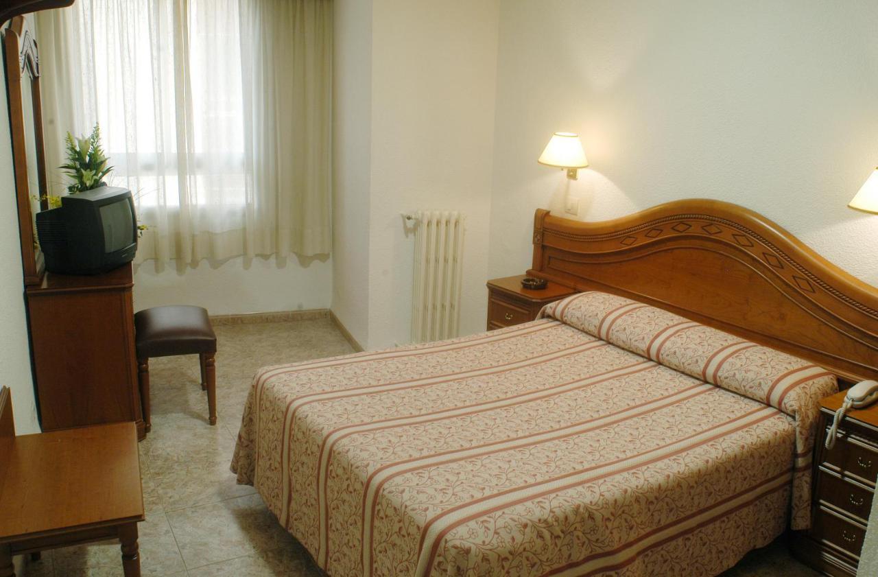 Riviera Hotel 2*