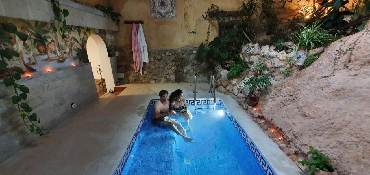 Casa Blanca *