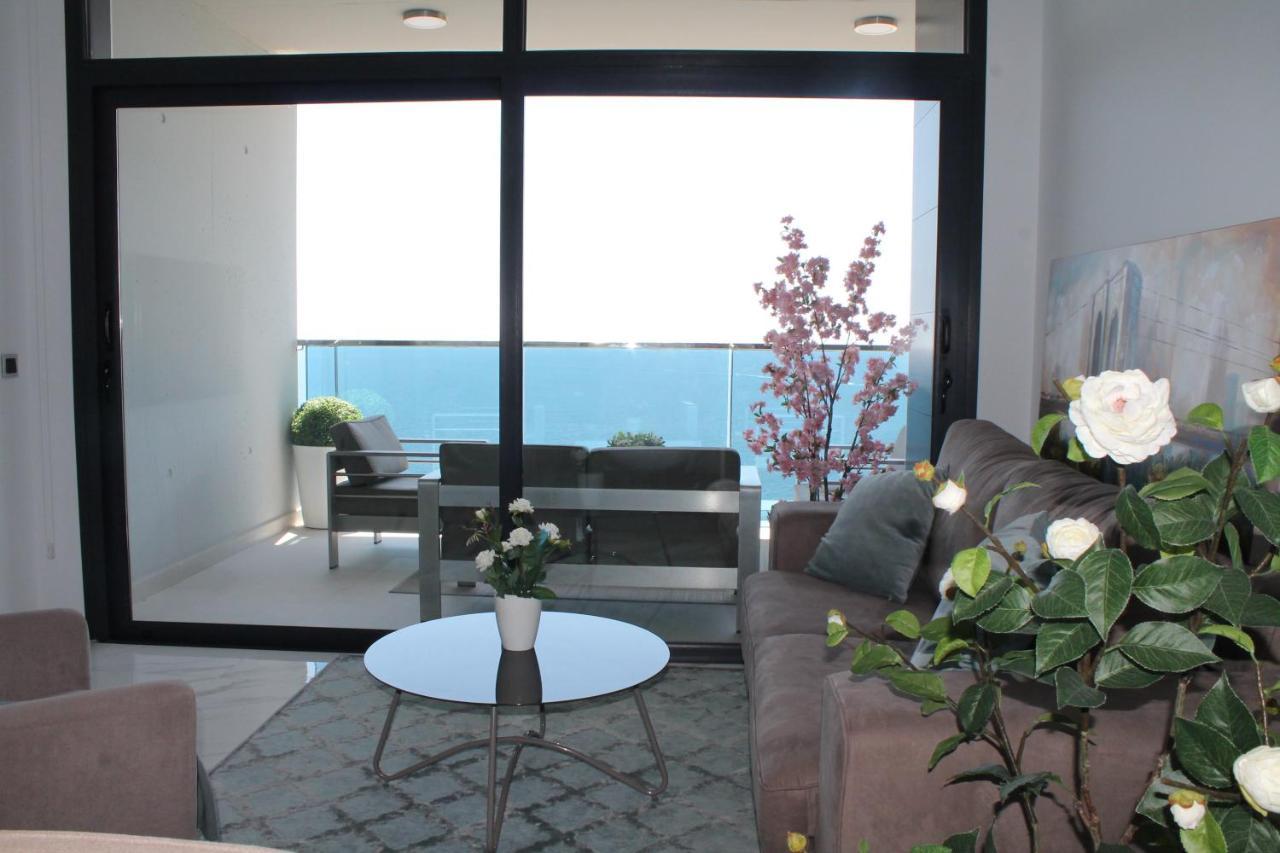 Sunset Drive Sea Views Apartment