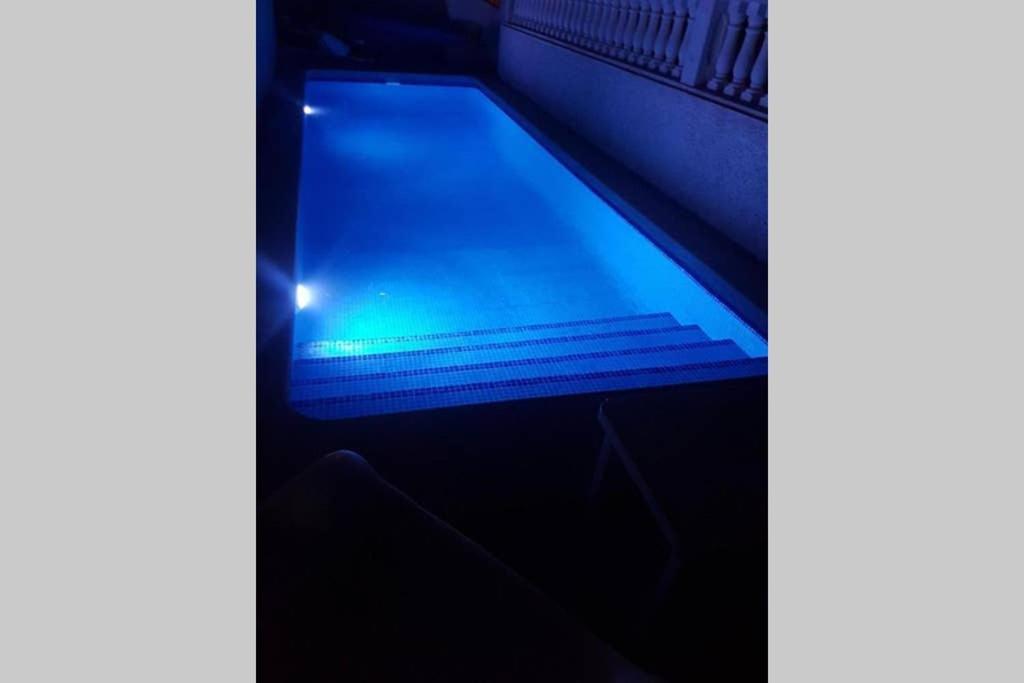 Pretty With Private Pool