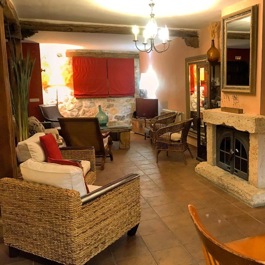La Noguera De Socasa * Romancos