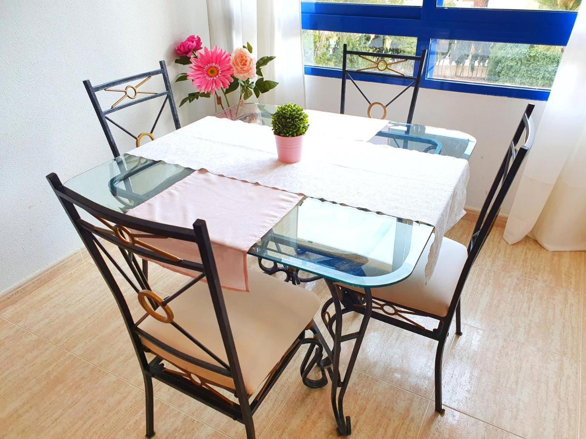 Apartment In Overlooking The Swimming Pool Campoamor