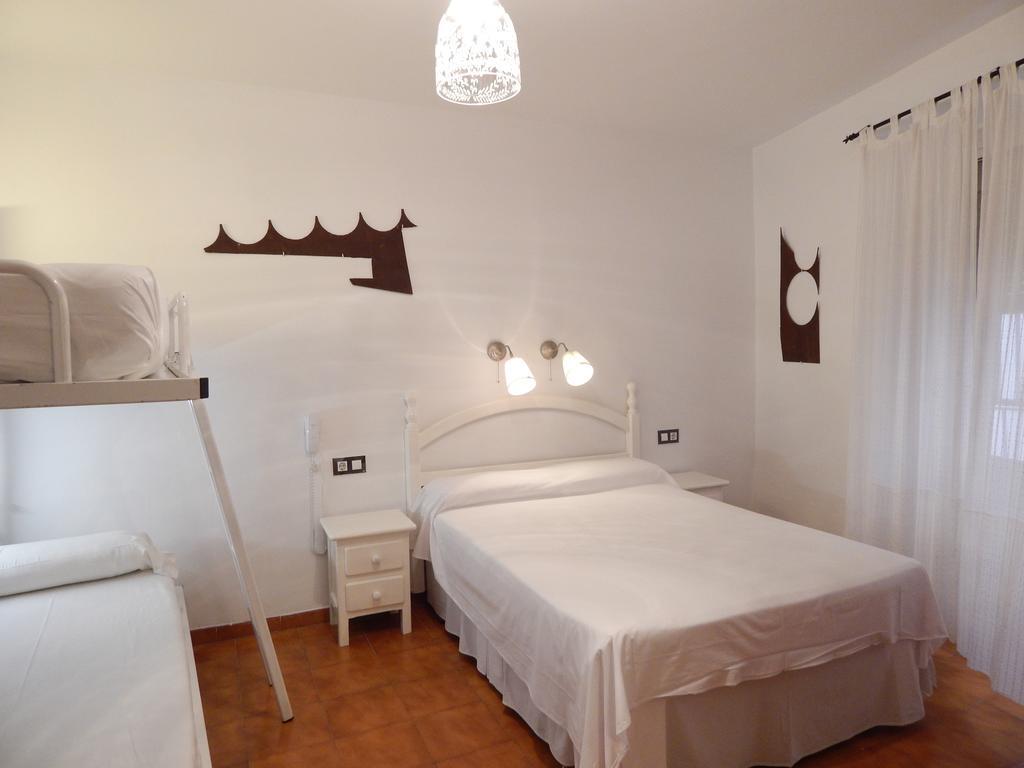 Arias 2* Sevilla