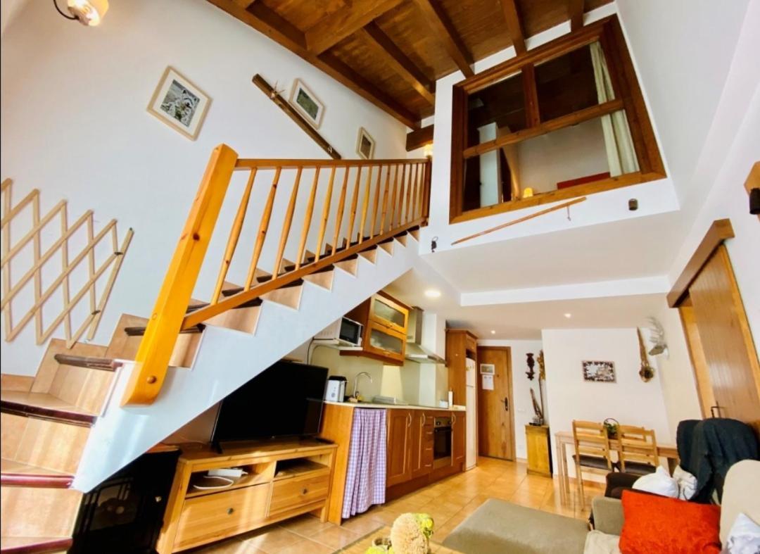 Duplex Apartment *
