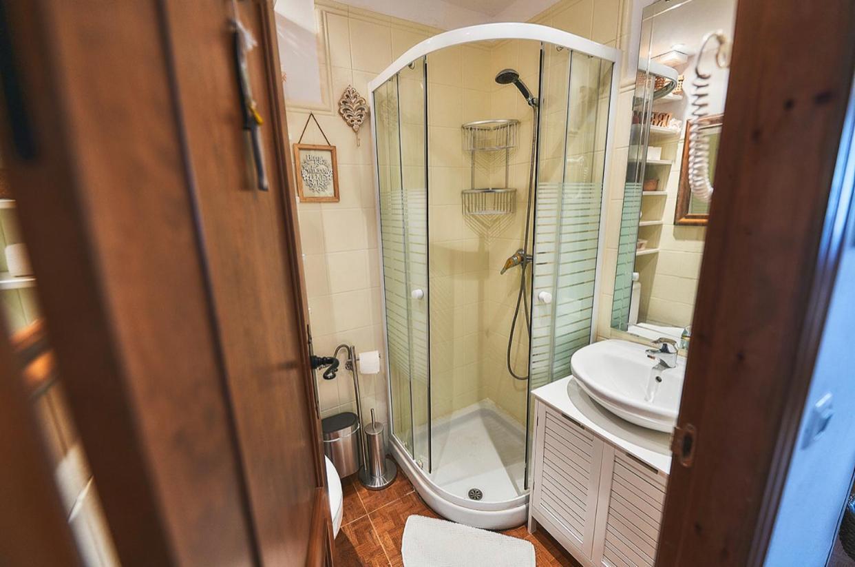 Buddhaloungeapartments 3 Buddhaloungeapartments #3 Primera Planta Apartamento Ronda