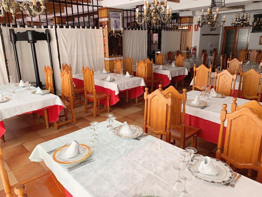 Hotel Flor De La Mancha 3*
