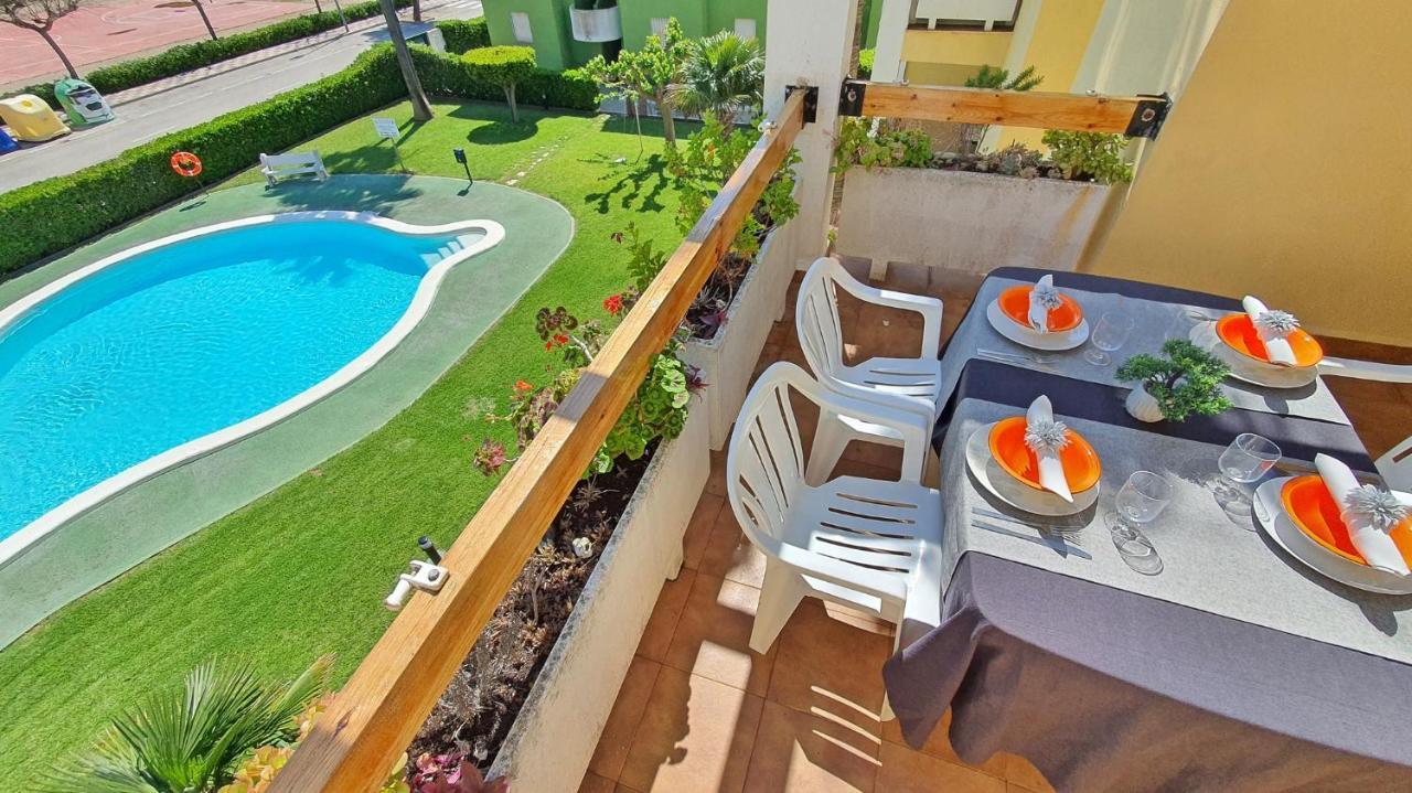 Juncos Y Lirios, Apartment *