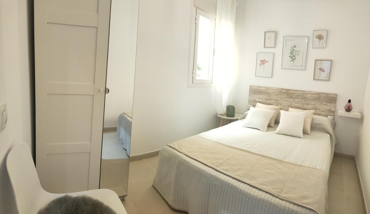 Relax Chiclana-aparcamiento Privado-tv Cable-wifiplus-aire Acond-incluido Apartment *