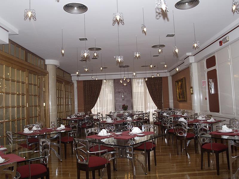 Exe Dona Carlota Hotel 4*