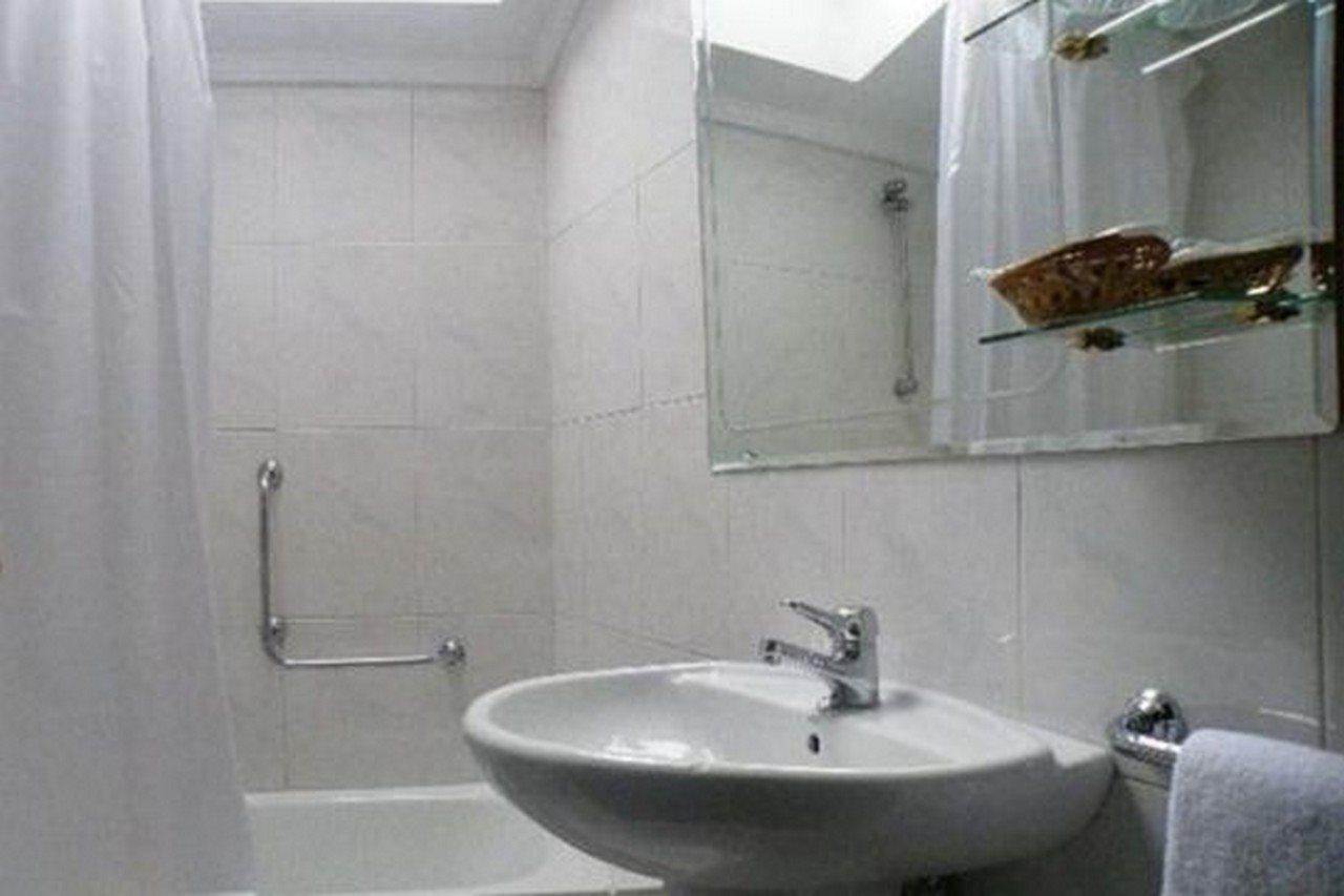 Hotel Puente
