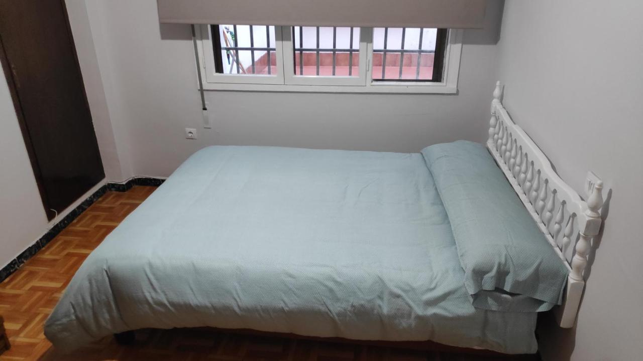 Centro De A Seis Minutos De La Playa Apartamento *