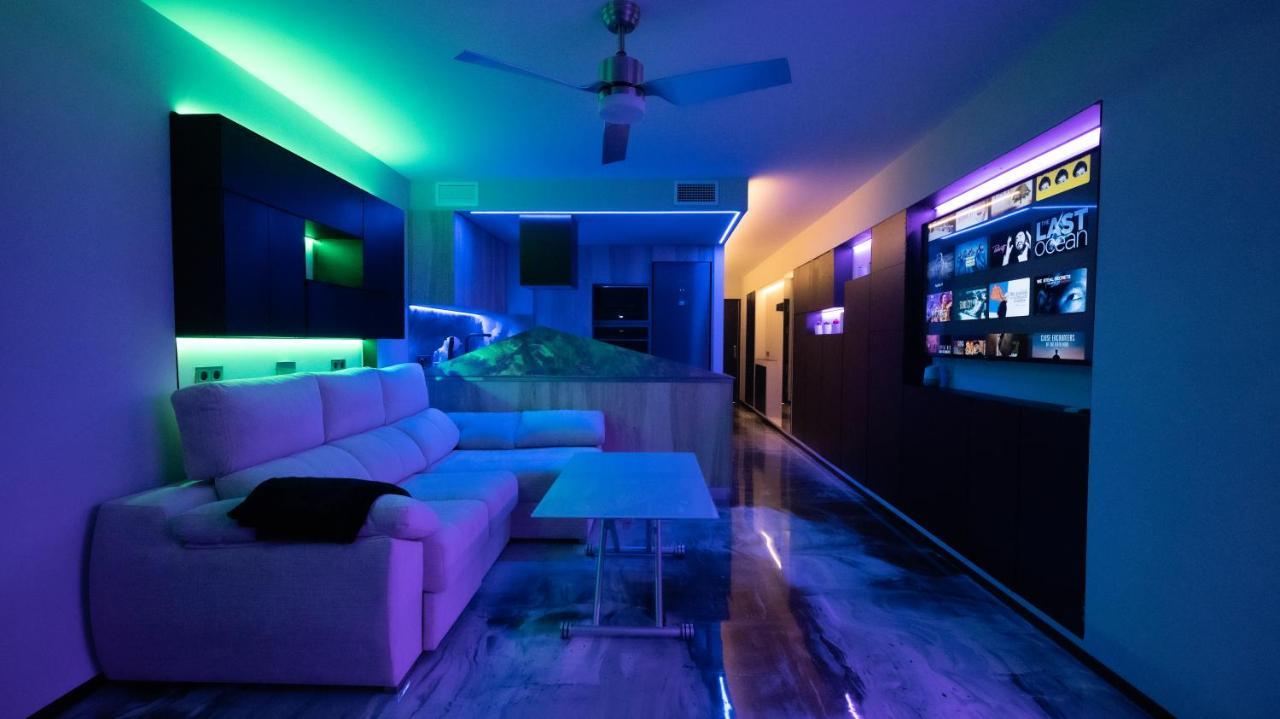 Apartamento La Farola - Luxury Domotic Flat In Puerto Deportivo